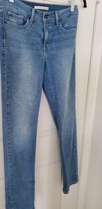 Levi 314 Shaping Straight Jeans (26, Blue)